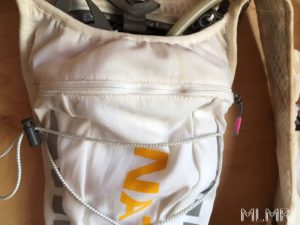 Nathan Vapor Women's Waterpack Back Pocket
