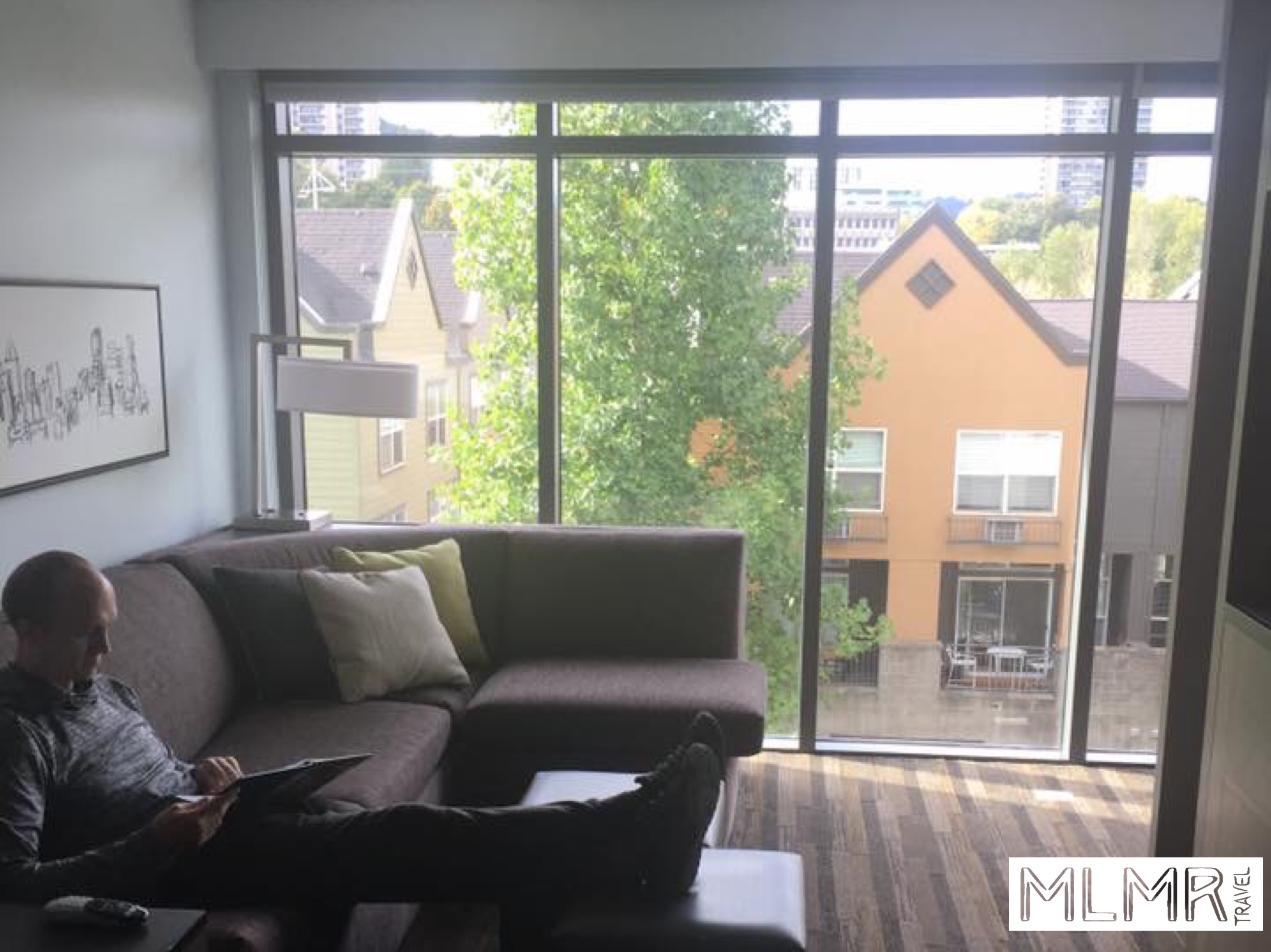 Floor to ceiling window