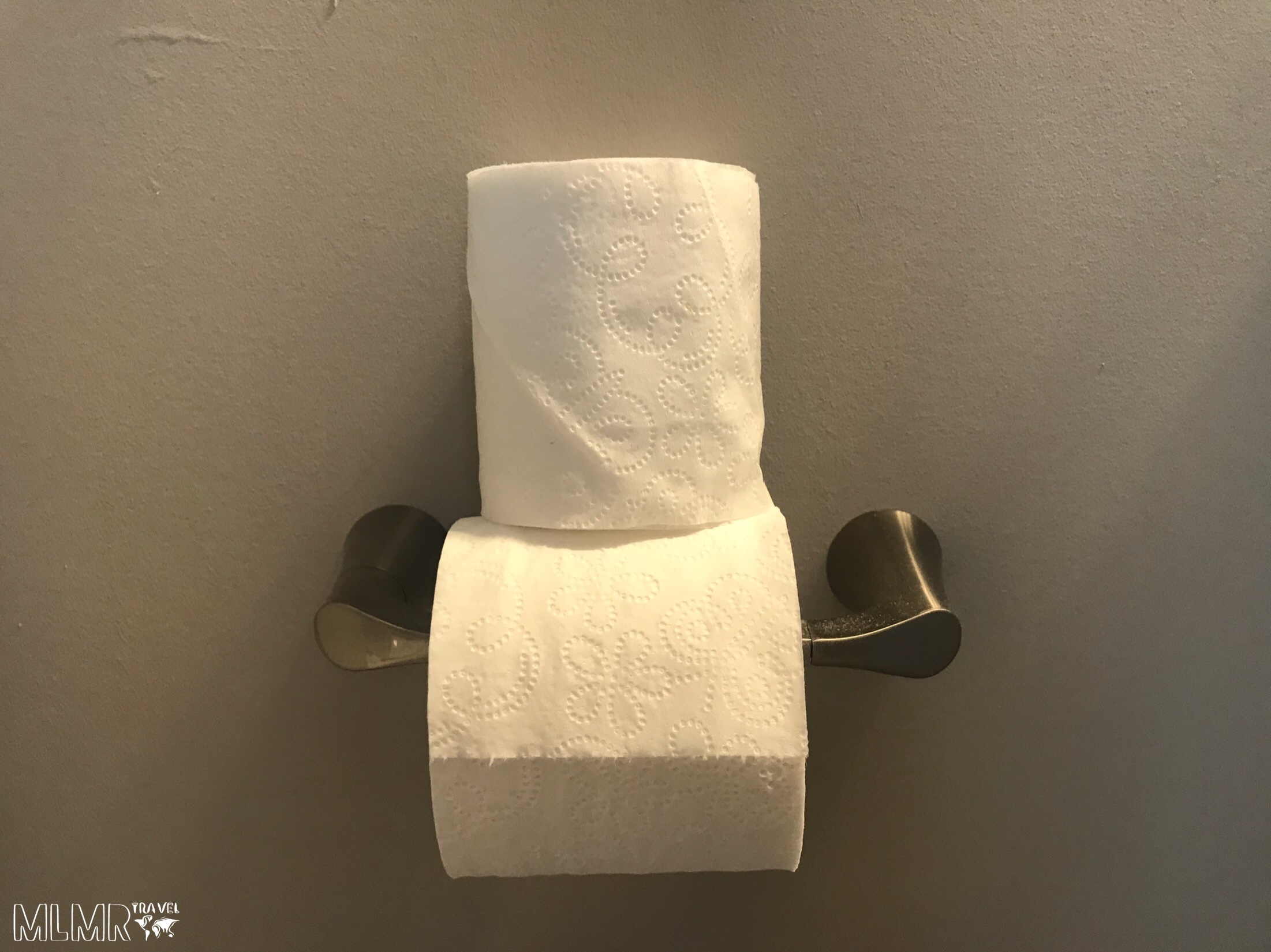 Finding a balance between minimalism and survivalism