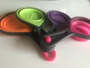 Minimalist Measuring Cups