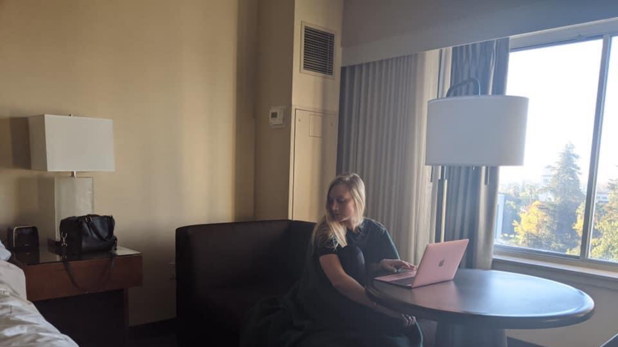blogger burnout, how to stay motivated and overcome it
