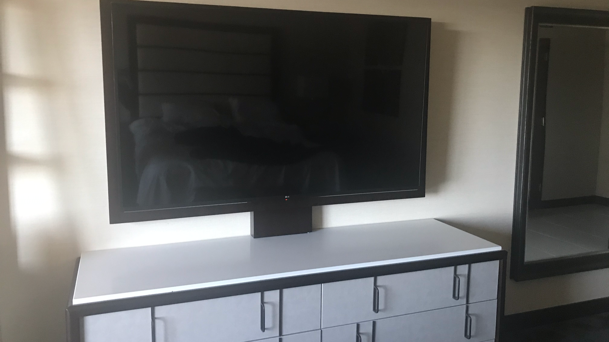 Minimalist dresser with clutter eliminated